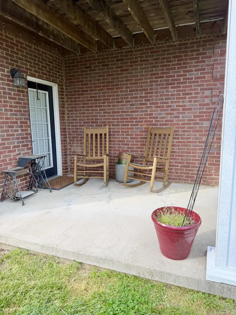 112 Leonardwood Drive Frankfort KY 40601