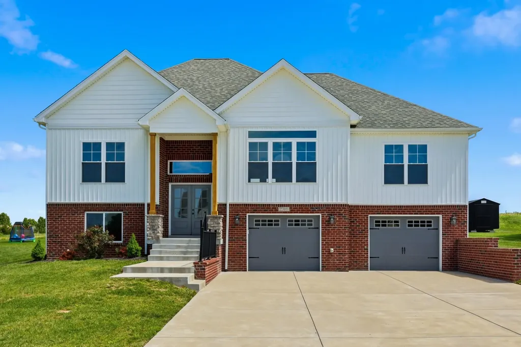 2309 Clearwater Drive Lawrenceburg KY 40342