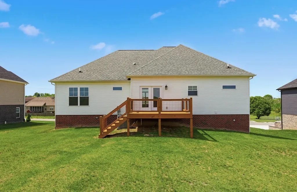 2309 Clearwater Drive Lawrenceburg KY 40342
