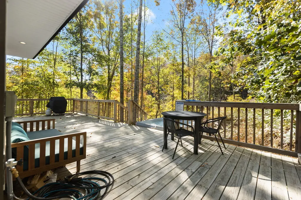 458 Opossum Hollow Road Wellington KY 40387