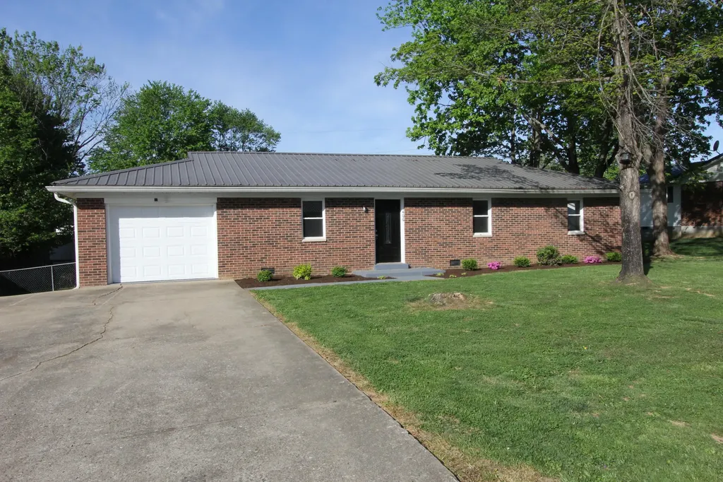 406 Sunset Drive Lawrenceburg KY 40342