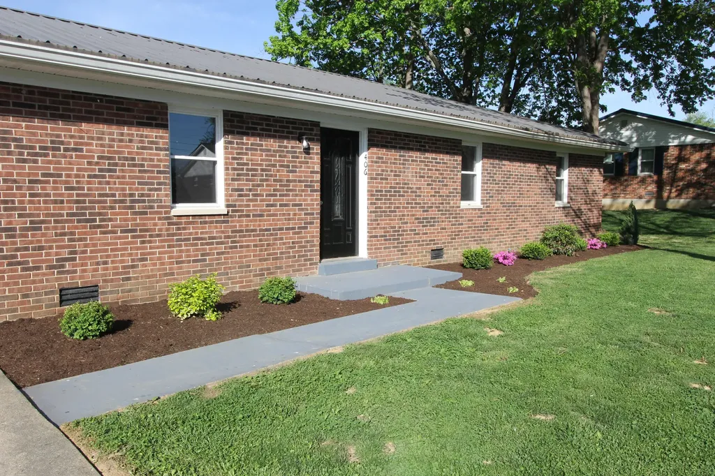 406 Sunset Drive Lawrenceburg KY 40342