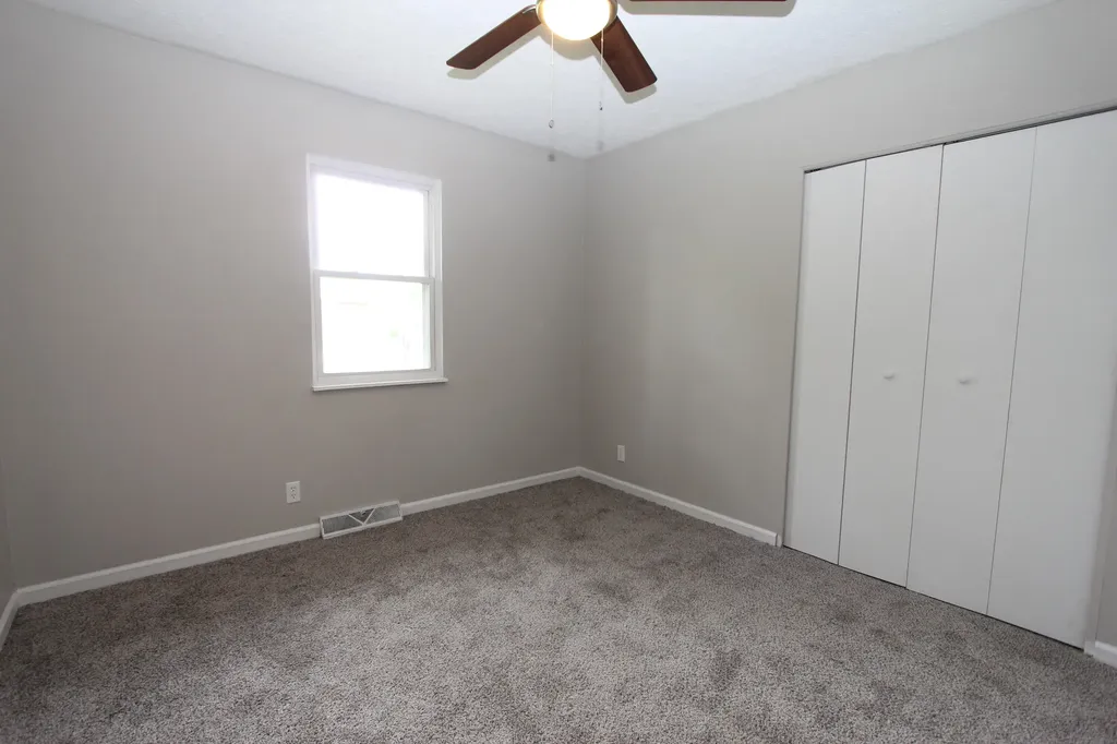 406 Sunset Drive Lawrenceburg KY 40342