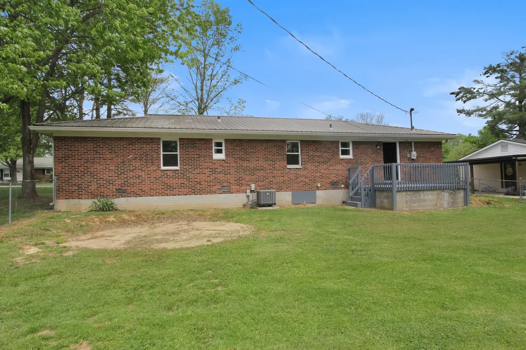 406 Sunset Drive Lawrenceburg KY 40342