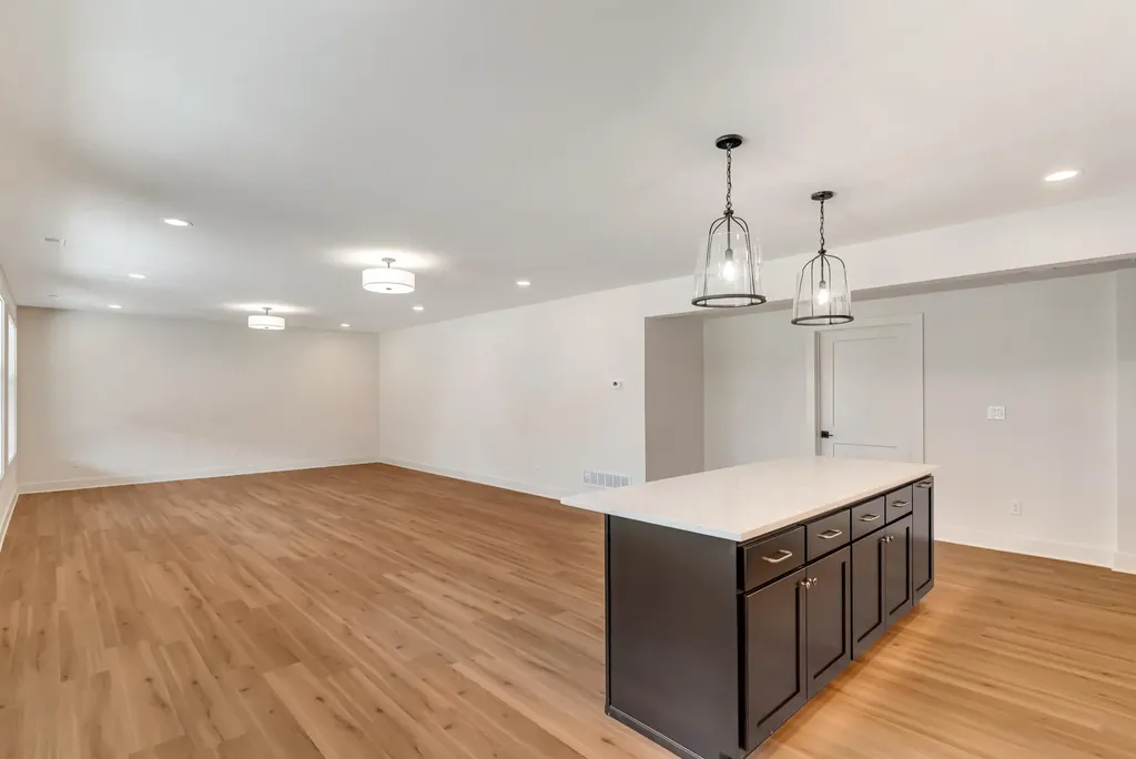 726 Azalea Lane Versailles KY 40383