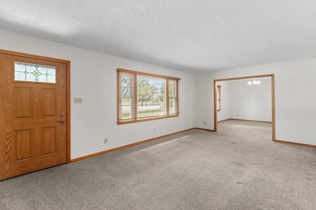 6888 Midway Road Midway KY 40347