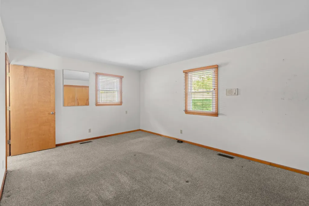 6888 Midway Road Midway KY 40347