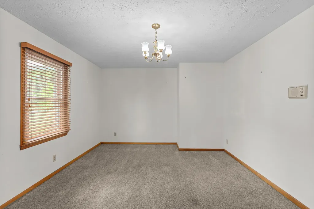 6888 Midway Road Midway KY 40347
