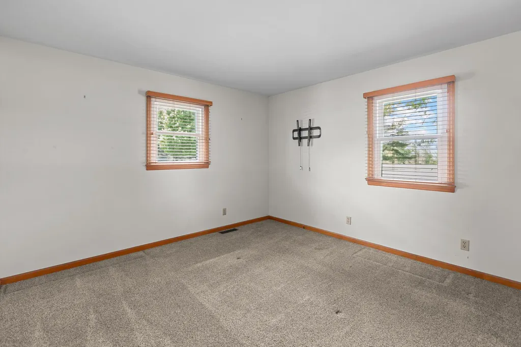 6888 Midway Road Midway KY 40347
