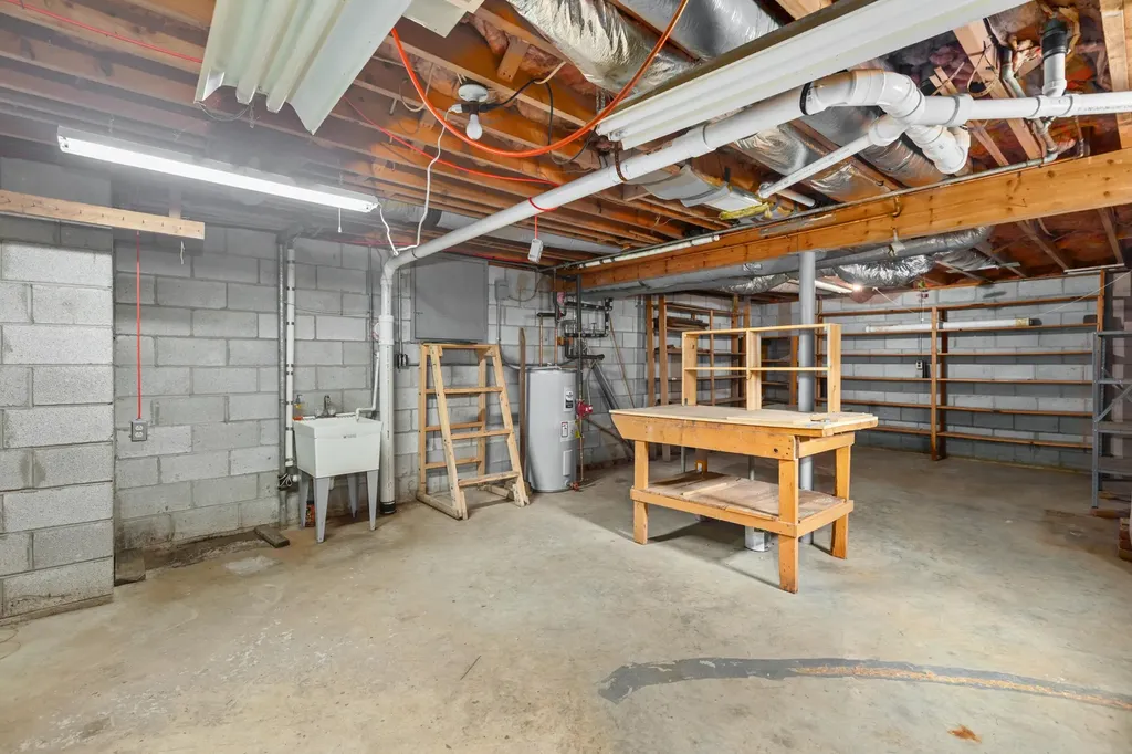 6888 Midway Road Midway KY 40347