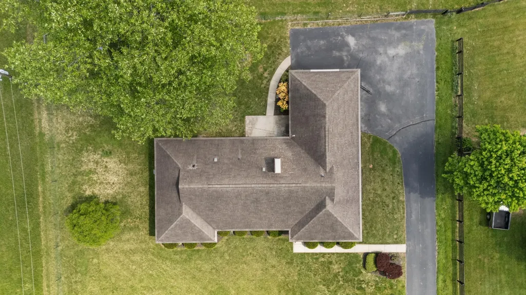 6888 Midway Road Midway KY 40347