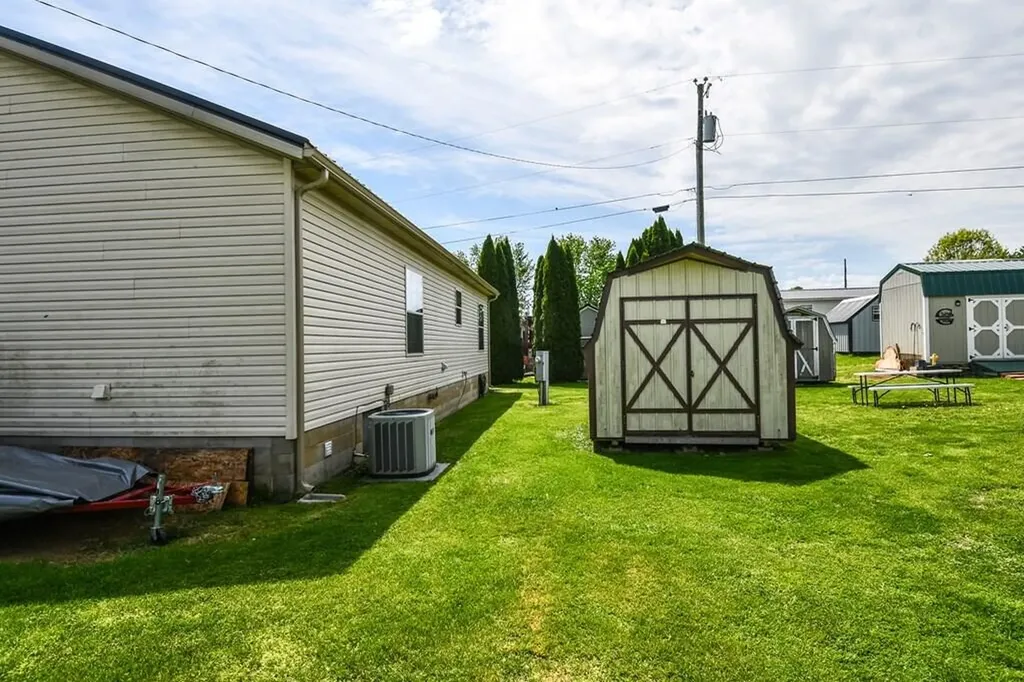 12 Ridgecrest Way Flemingsburg KY 41041