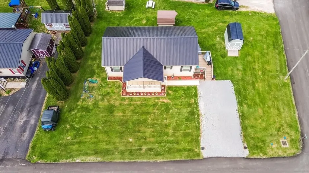 12 Ridgecrest Way Flemingsburg KY 41041
