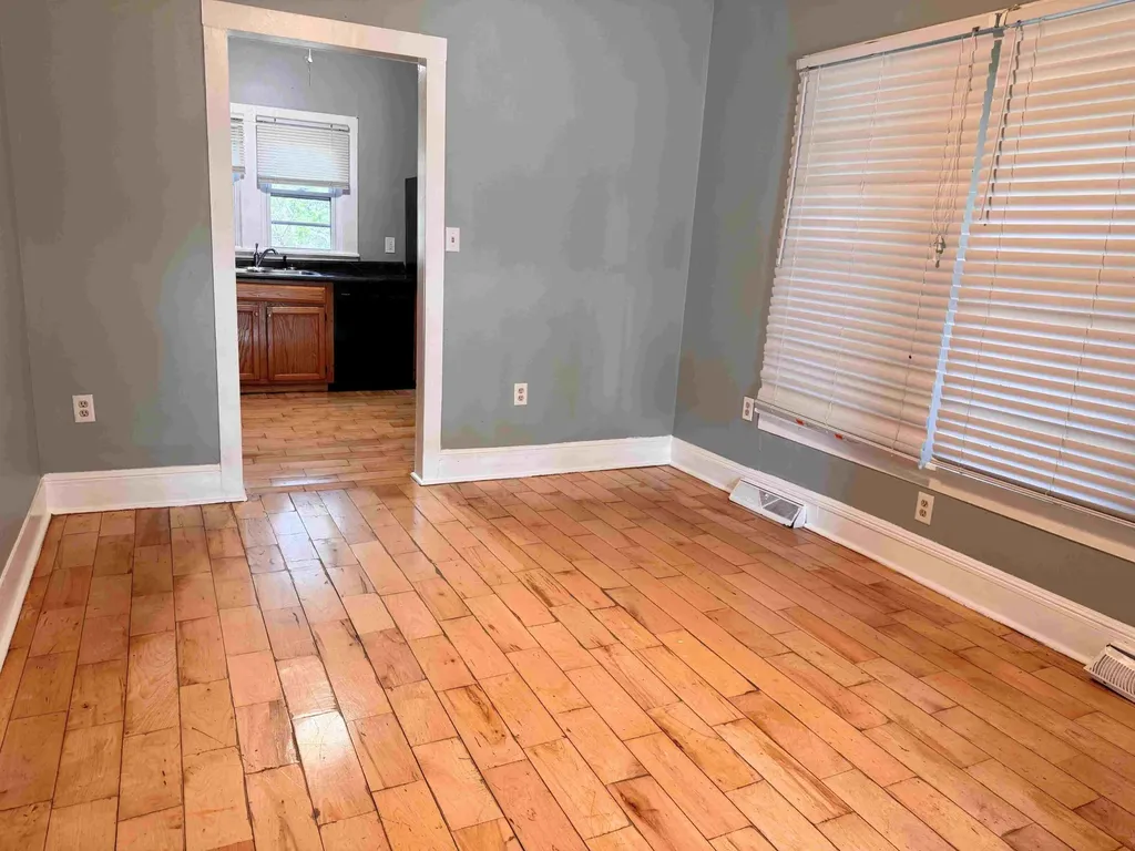 122 Bishop Street Corbin KY 40701