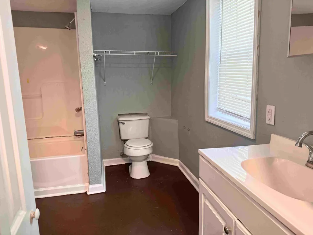 122 Bishop Street Corbin KY 40701