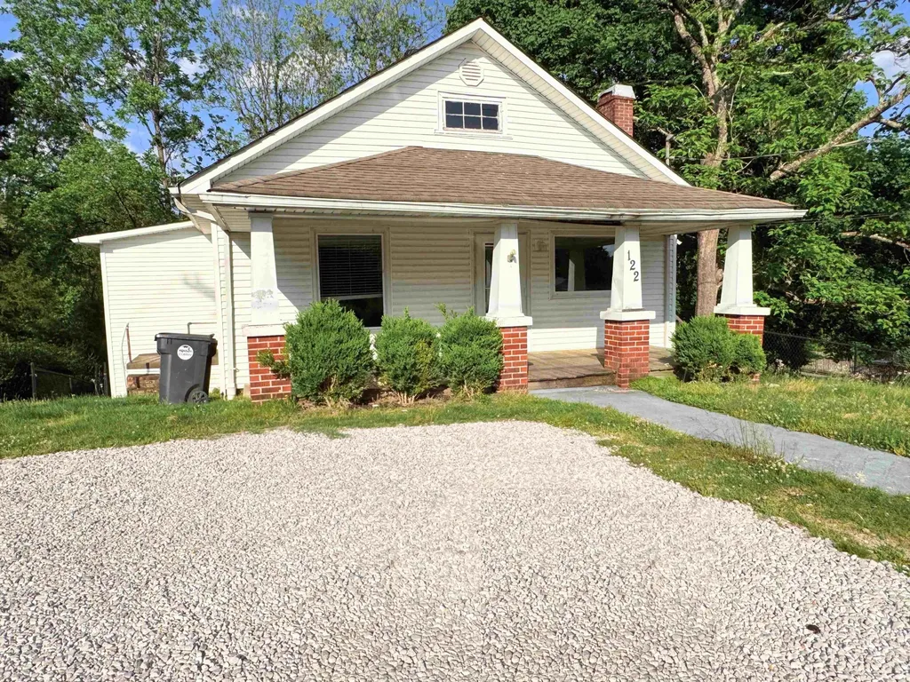 122 Bishop Street Corbin KY 40701
