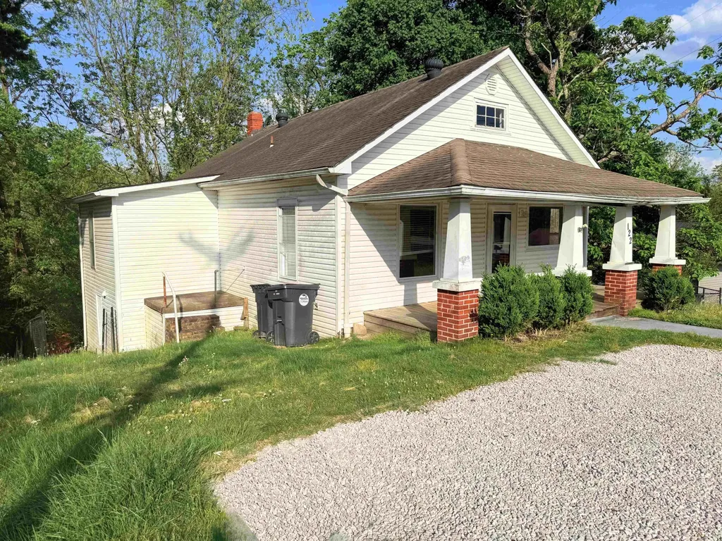 122 Bishop Street Corbin KY 40701