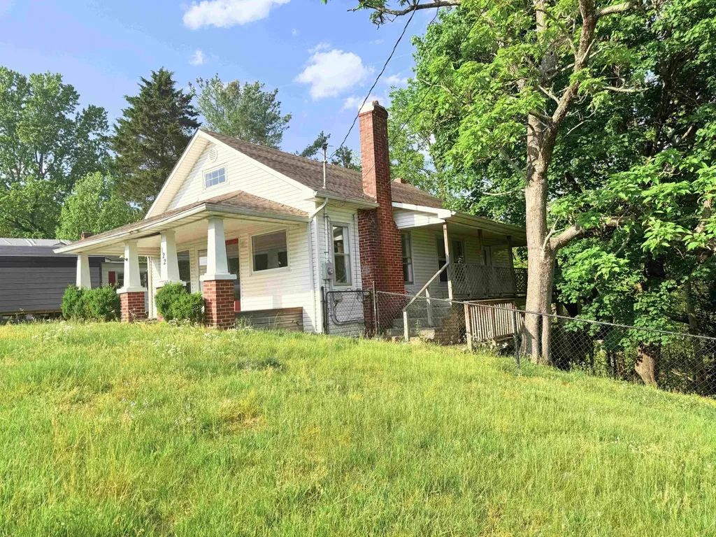 122 Bishop Street Corbin KY 40701