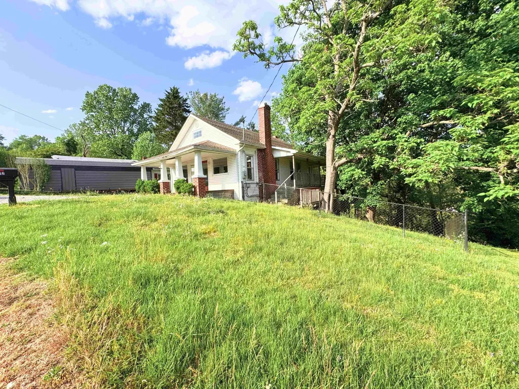 122 Bishop Street Corbin KY 40701