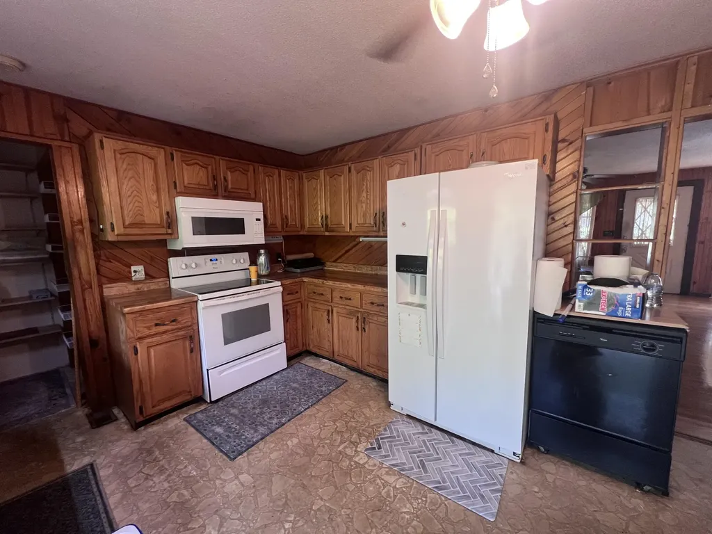 4900 E Kentucky 904 Williamsburg KY 40769