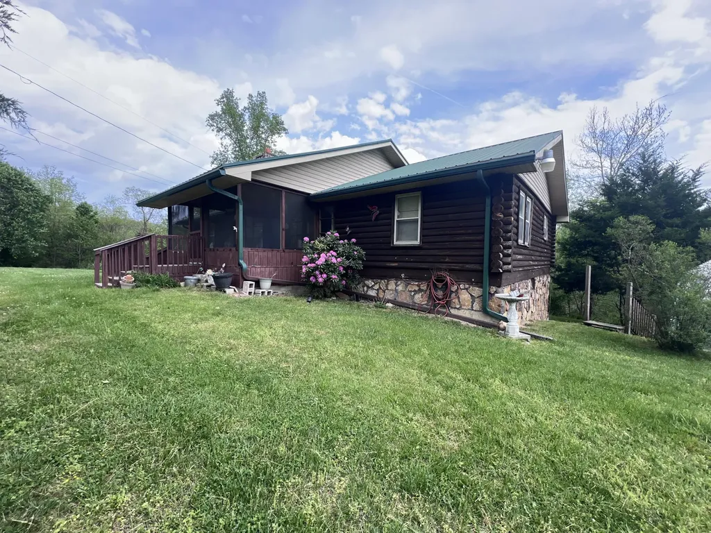 4900 E Kentucky 904 Williamsburg KY 40769