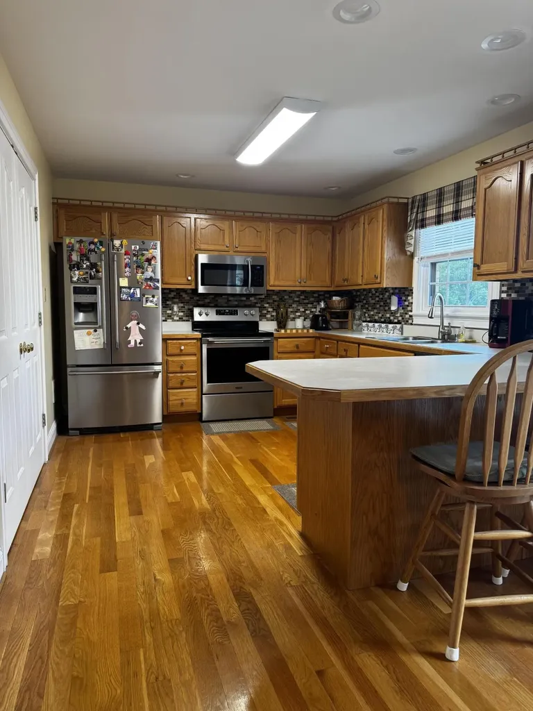 218 La Colline Harrodsburg KY 40330