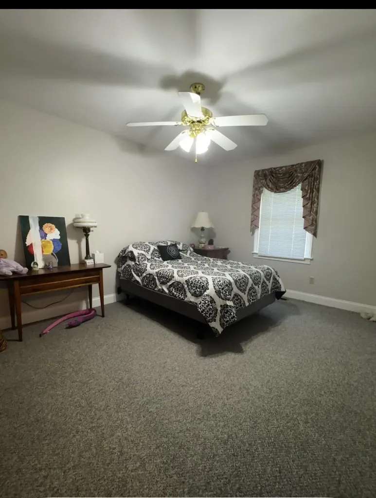 218 La Colline Harrodsburg KY 40330