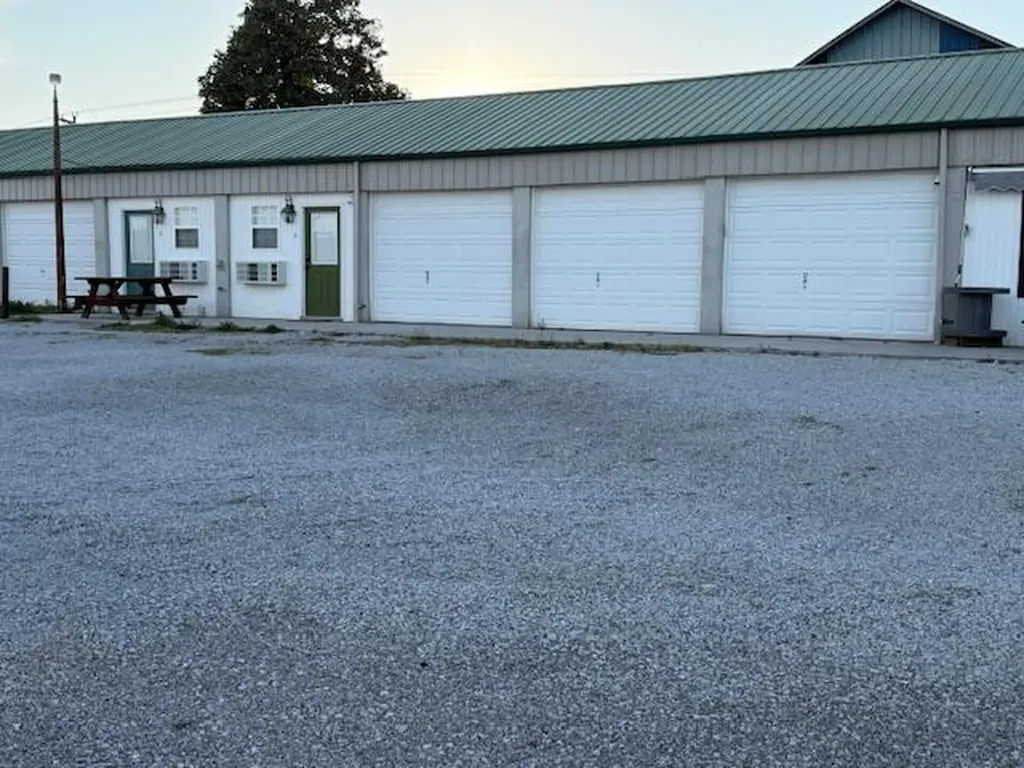 1768 Kentucky 92 Monticello KY 42633
