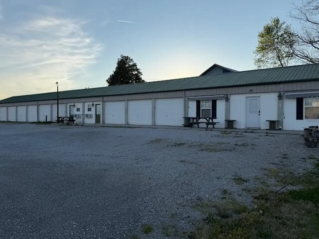 1768 Kentucky 92 Monticello KY 42633