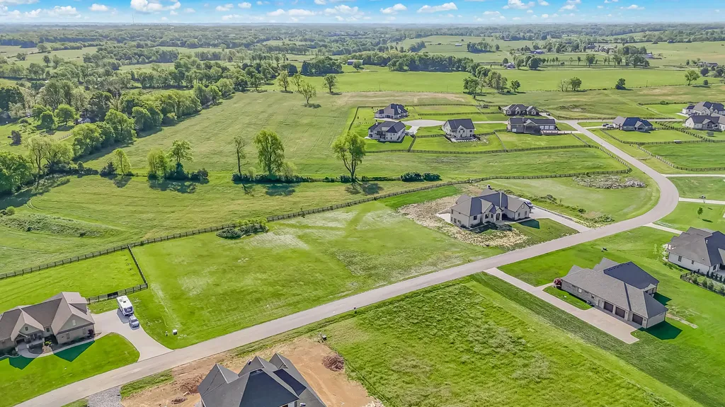 222 Ridgefield Drive Nicholasville KY 40356