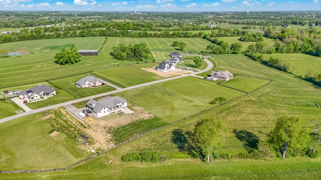222 Ridgefield Drive Nicholasville KY 40356
