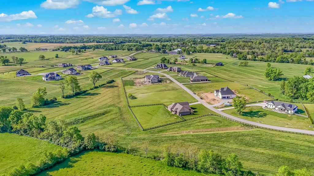 222 Ridgefield Drive Nicholasville KY 40356