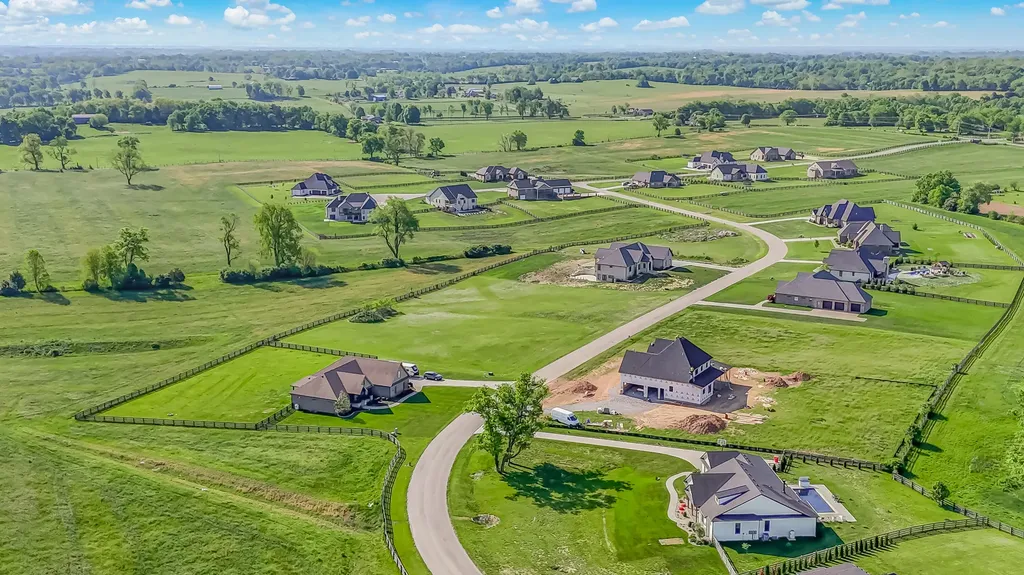 222 Ridgefield Drive Nicholasville KY 40356