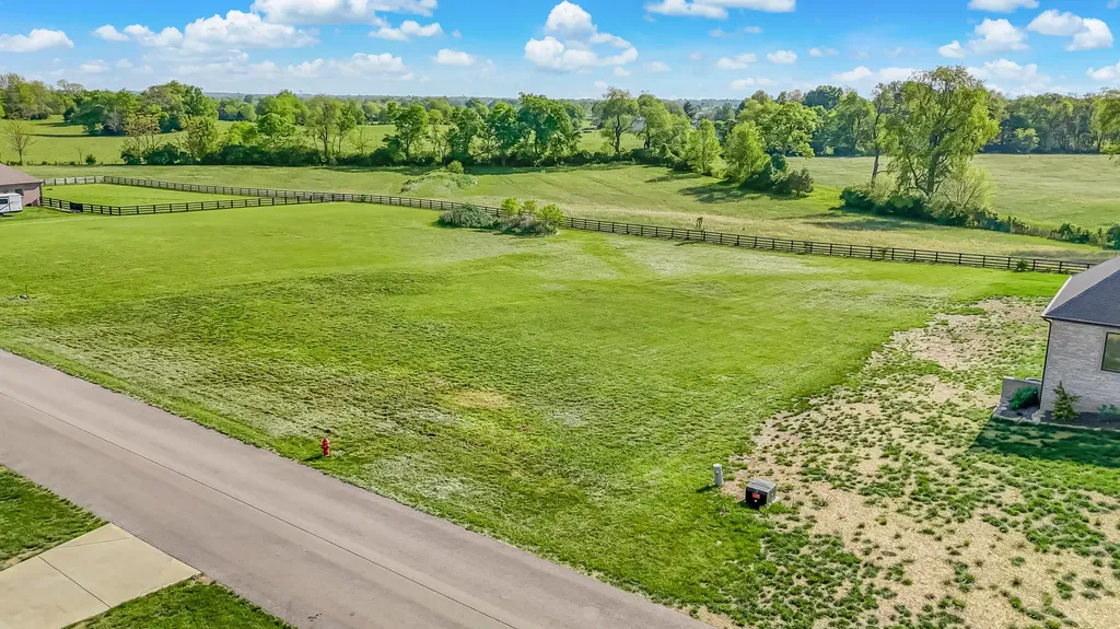 222 Ridgefield Drive Nicholasville KY 40356