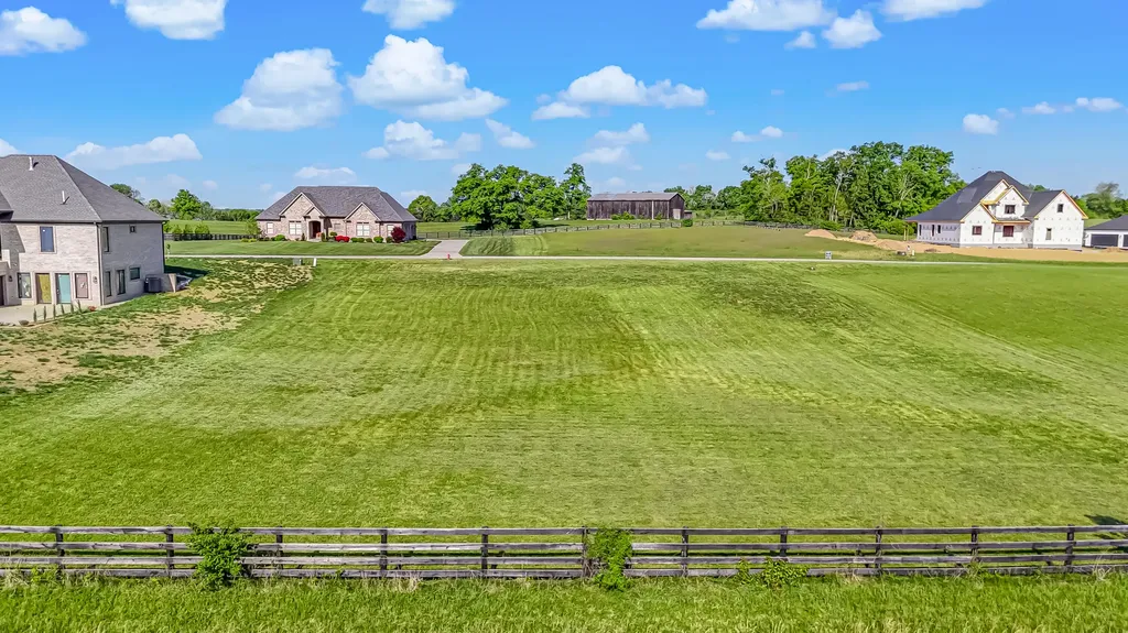 222 Ridgefield Drive Nicholasville KY 40356