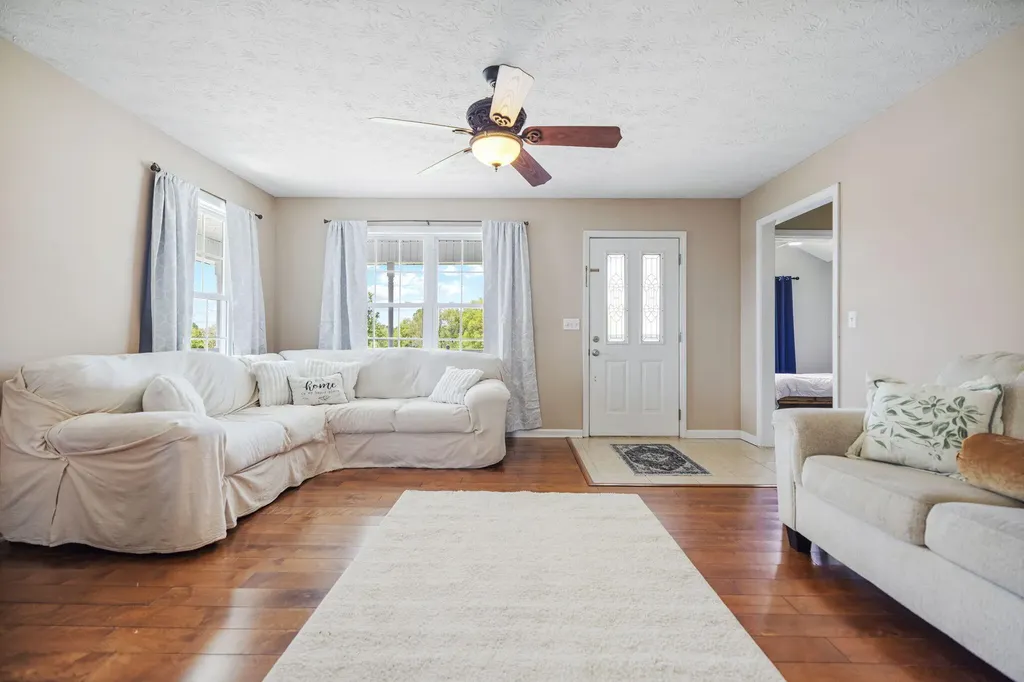 3033 Clear Springs Drive London KY 40744