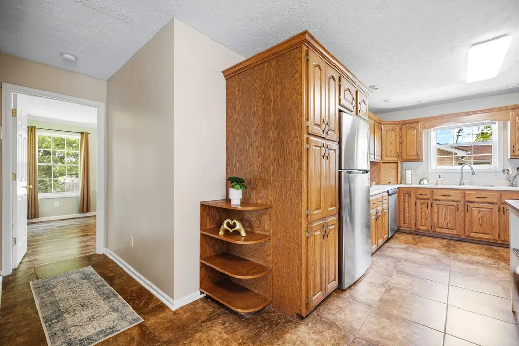 3033 Clear Springs Drive London KY 40744