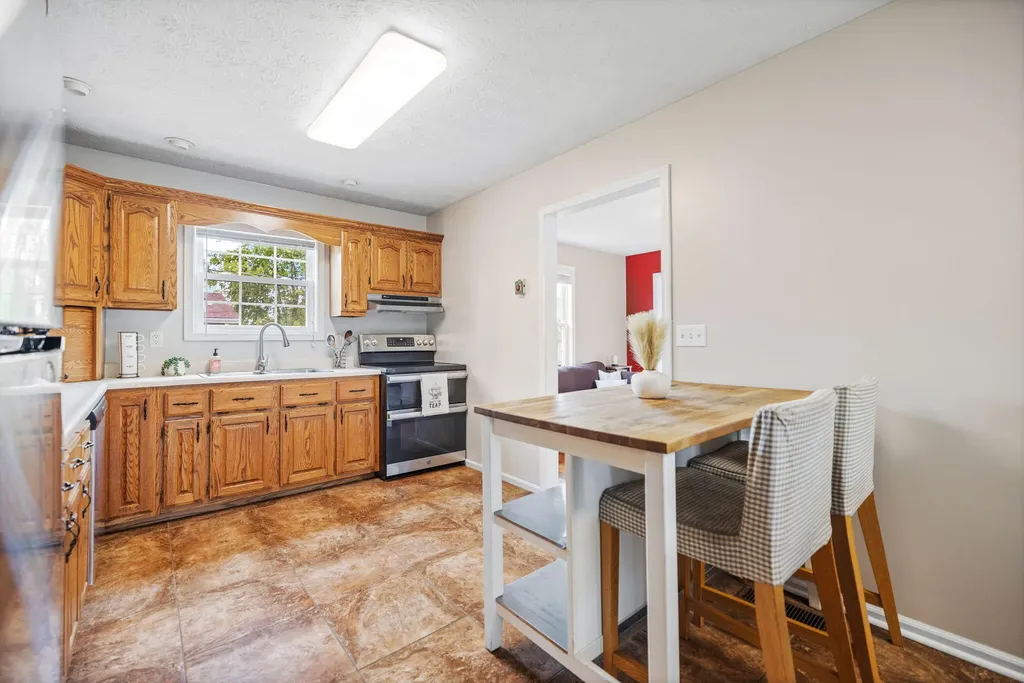 3033 Clear Springs Drive London KY 40744