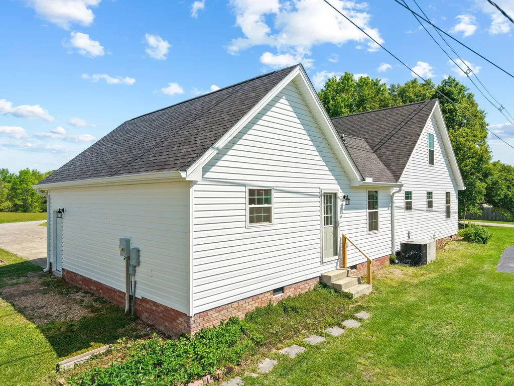 3033 Clear Springs Drive London KY 40744