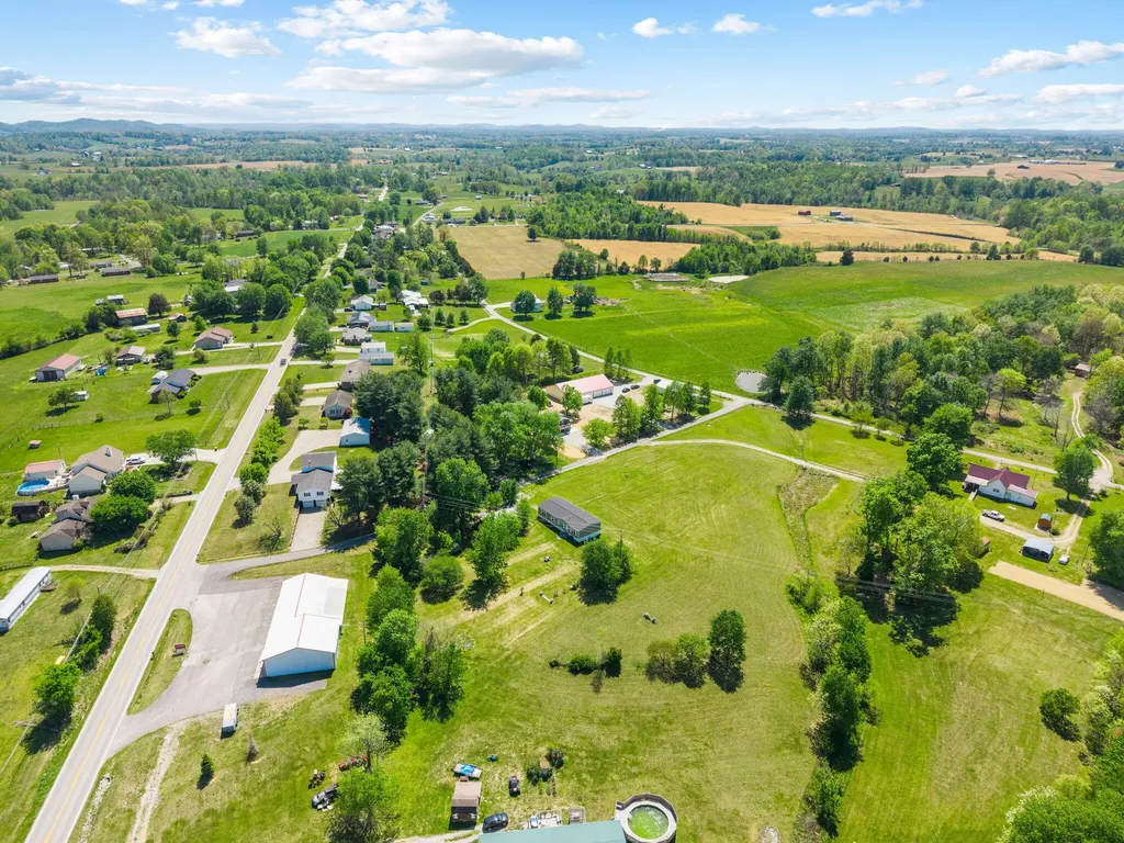 67 Seneca Road Brodhead KY 40409