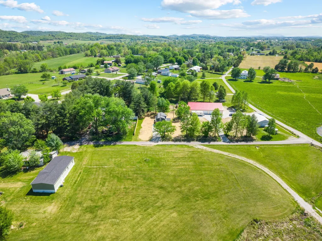 67 Seneca Road Brodhead KY 40409
