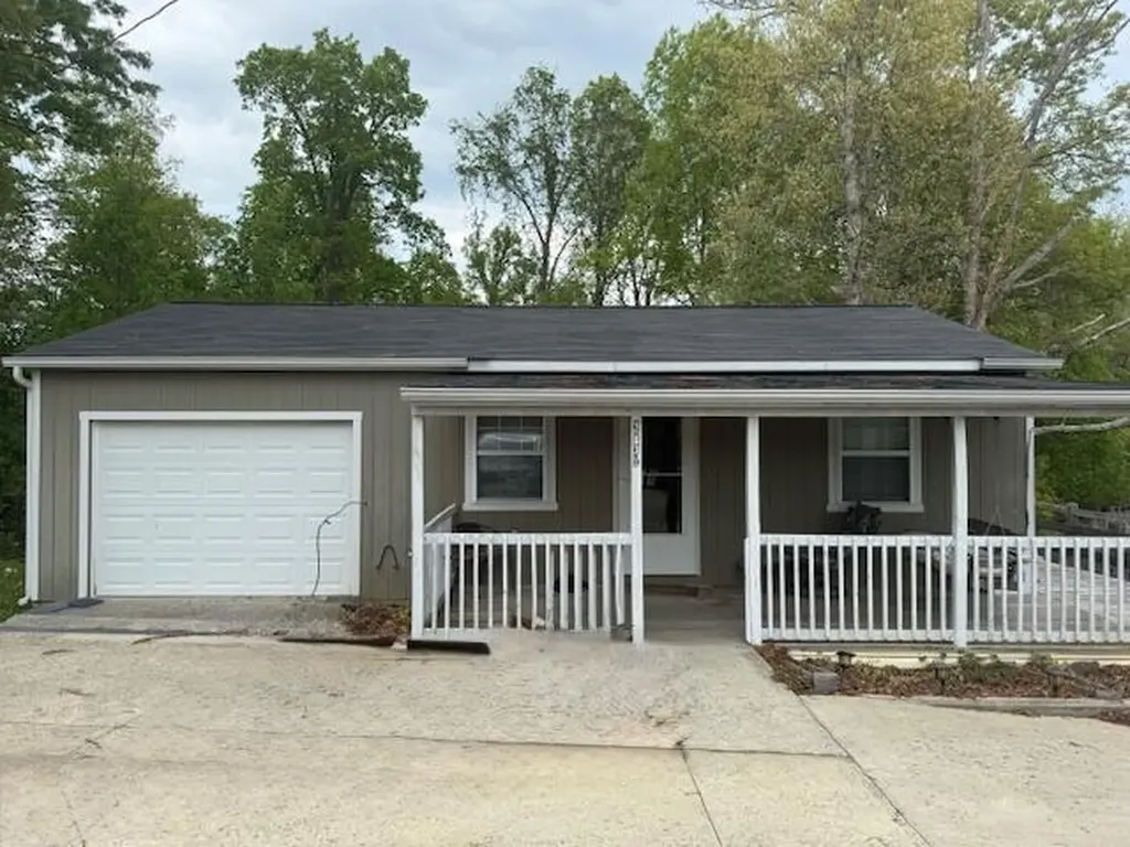 2831 Williamsburg Street Whitley City KY 42653
