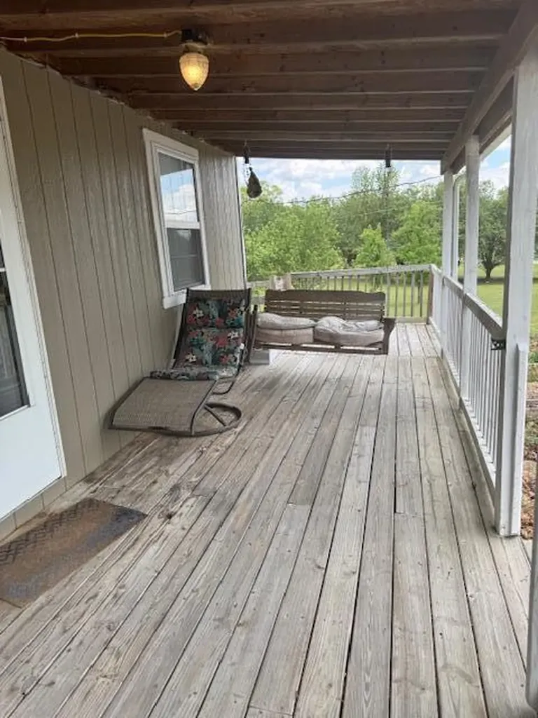 2831 Williamsburg Street Whitley City KY 42653