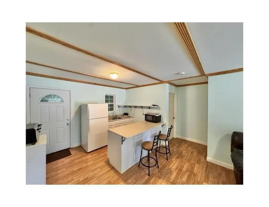 2831 Williamsburg Street Whitley City KY 42653