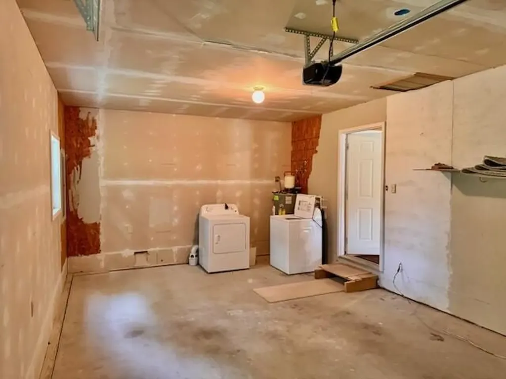 2831 Williamsburg Street Whitley City KY 42653