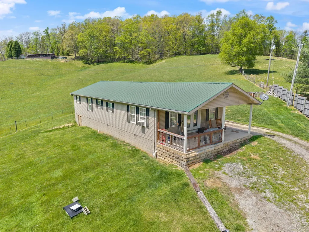 234 Grab Nickell Hill Morehead KY 40351