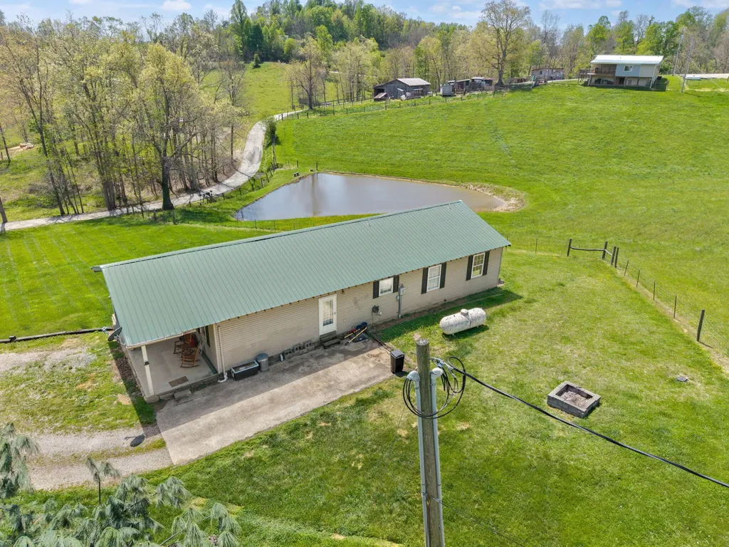234 Grab Nickell Hill Morehead KY 40351