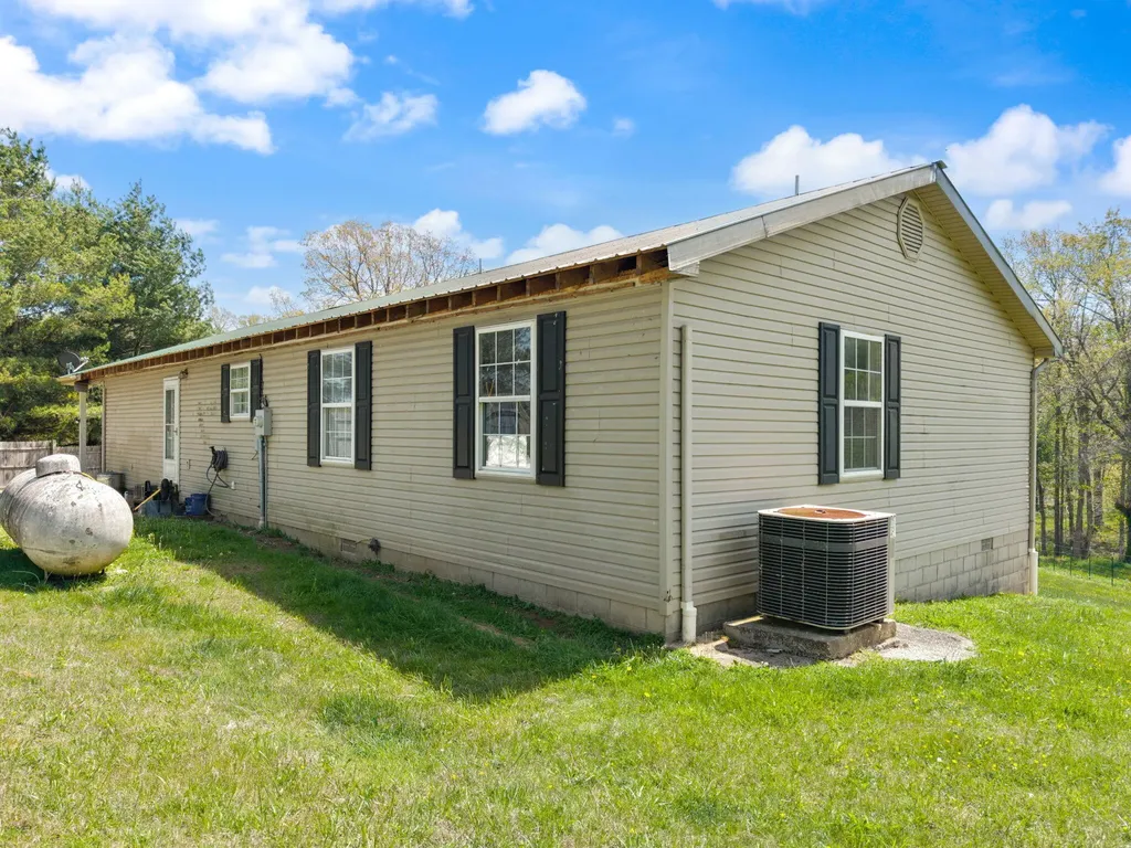 234 Grab Nickell Hill Morehead KY 40351