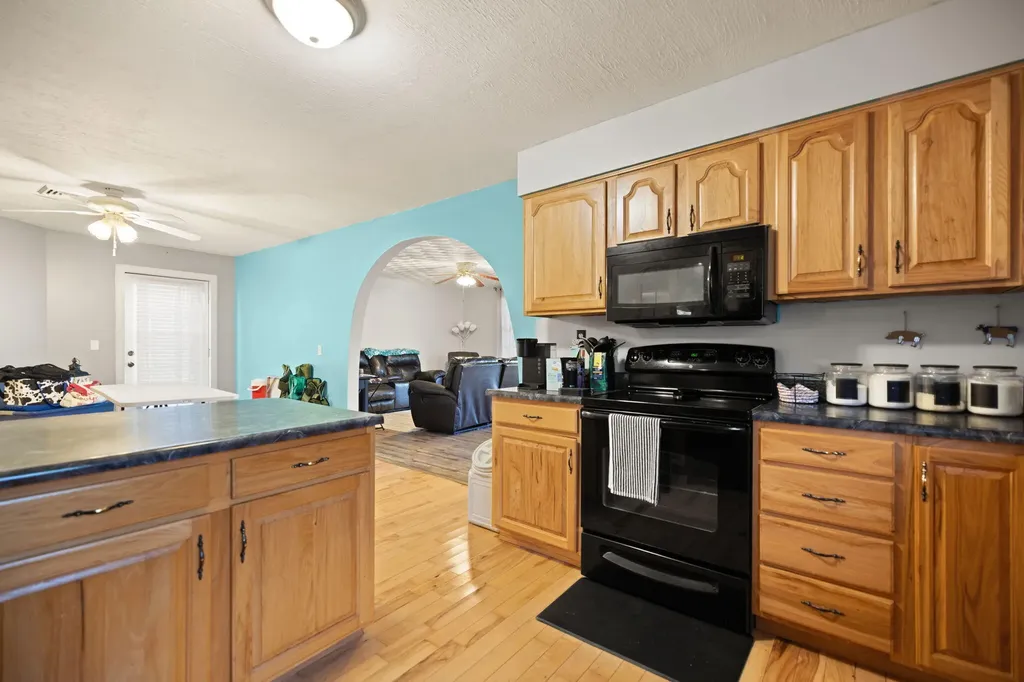 234 Grab Nickell Hill Morehead KY 40351