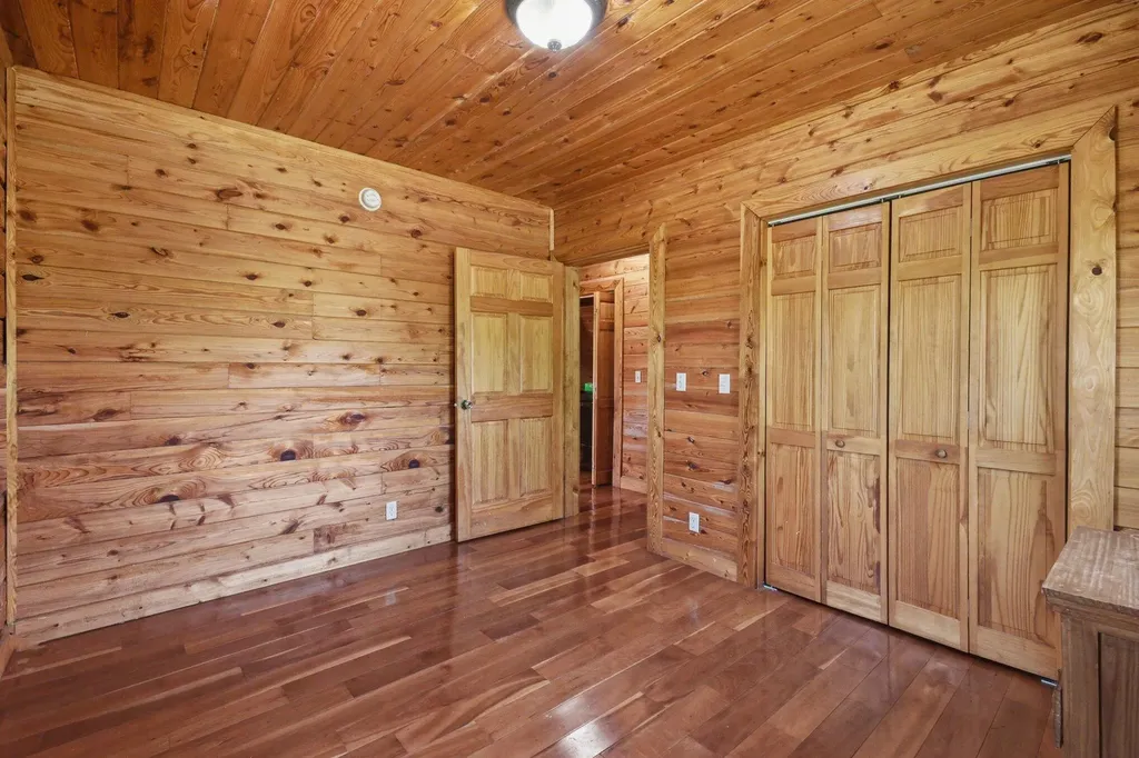 70 Twin Creek Loop Jamestown KY 42629